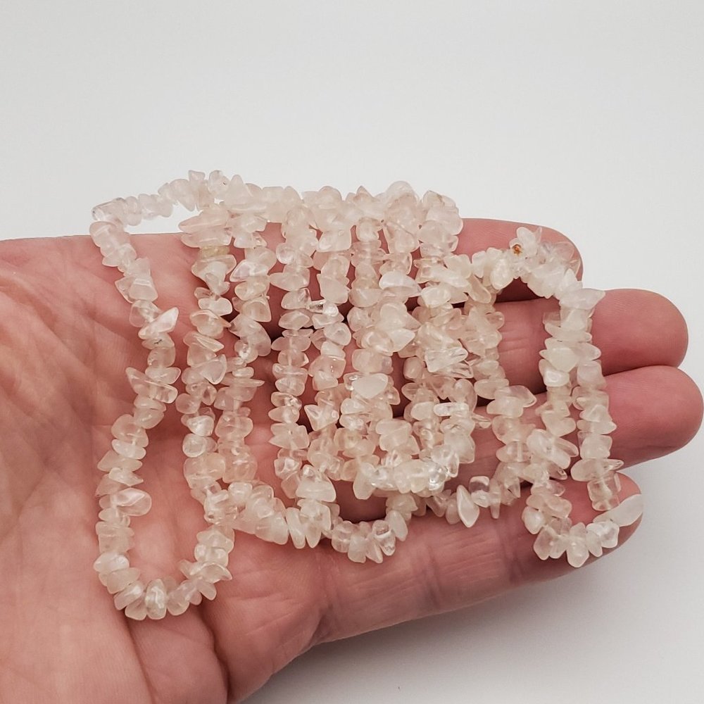 Hangs 17 Inches Light Color Rose Quartz Chip Necklace
